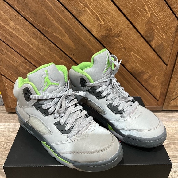 Air Jordan 5 Retro ‘Green Bean youth size 6.5 - Picture 3 of 12